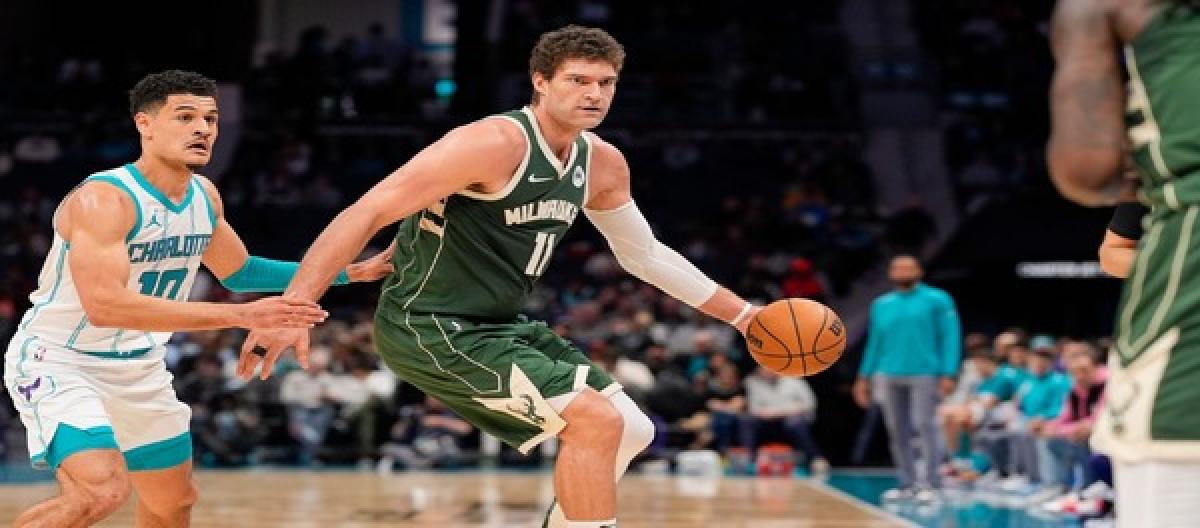 Big Luo's steady offense can't hide the defensive disadvantage. The Bucks are behind the Nuggets at halftime