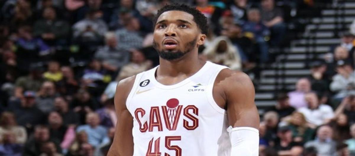 Mitchell scored 30 points efficiently to help the Cavaliers beat the Heat again and take the initiative in the series 2-0