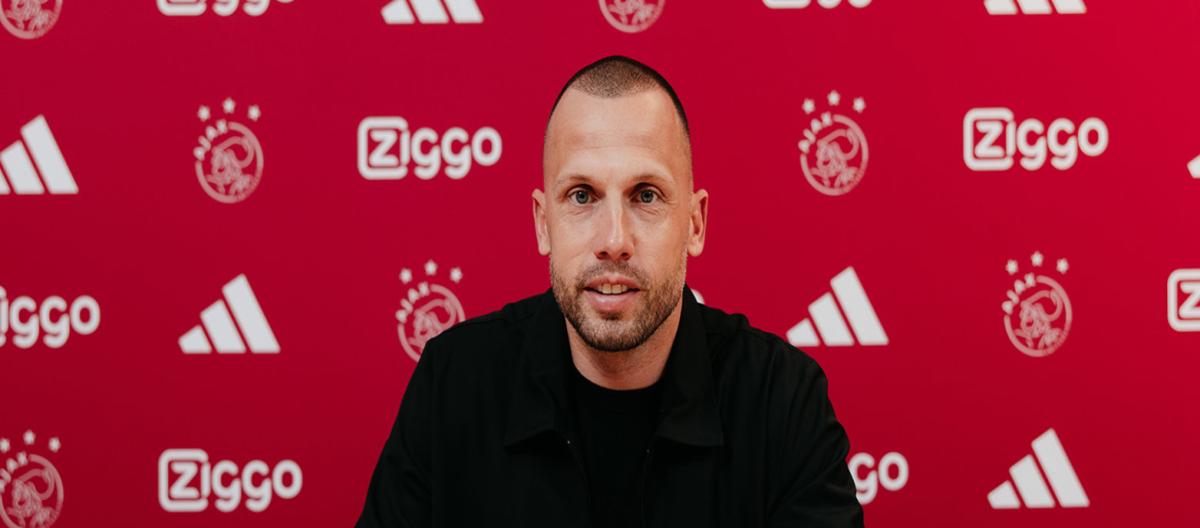 Official: Ajax appoints Johan Heitinga as head coach on two-year contract Official: Ajax appoints Johan Heitinga as head coach on two-year contract