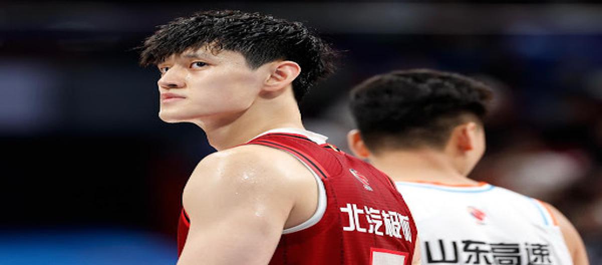 The Nets signed Chinese forward Zeng Fanbo to help the new season with both three-pointers and rim protection.