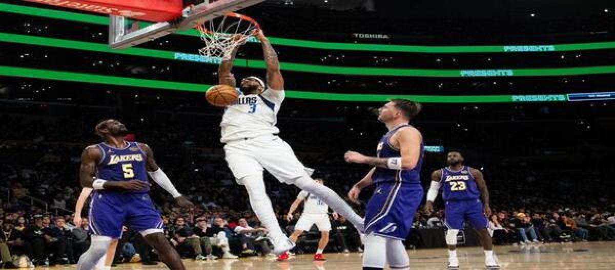 Giannis Antetokounmpo's 30 points weren't enough to save the Knicks from a 118-109 comeback victory over the Bucks.
