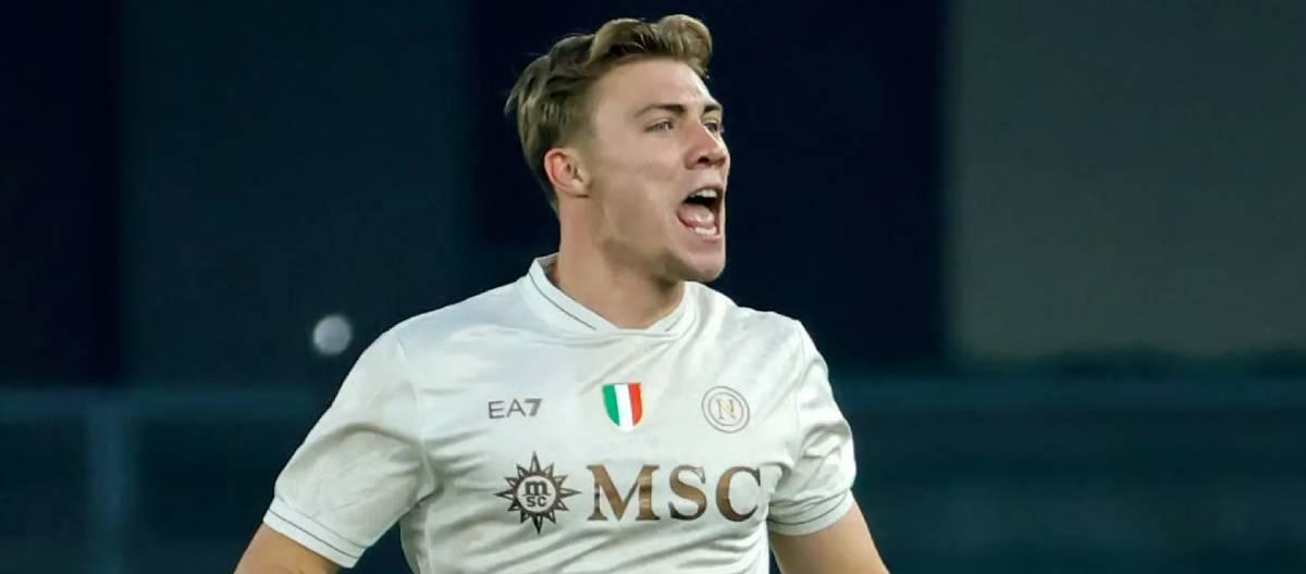 Rasmus Hoylen has been officially bought out and joined Napoli.