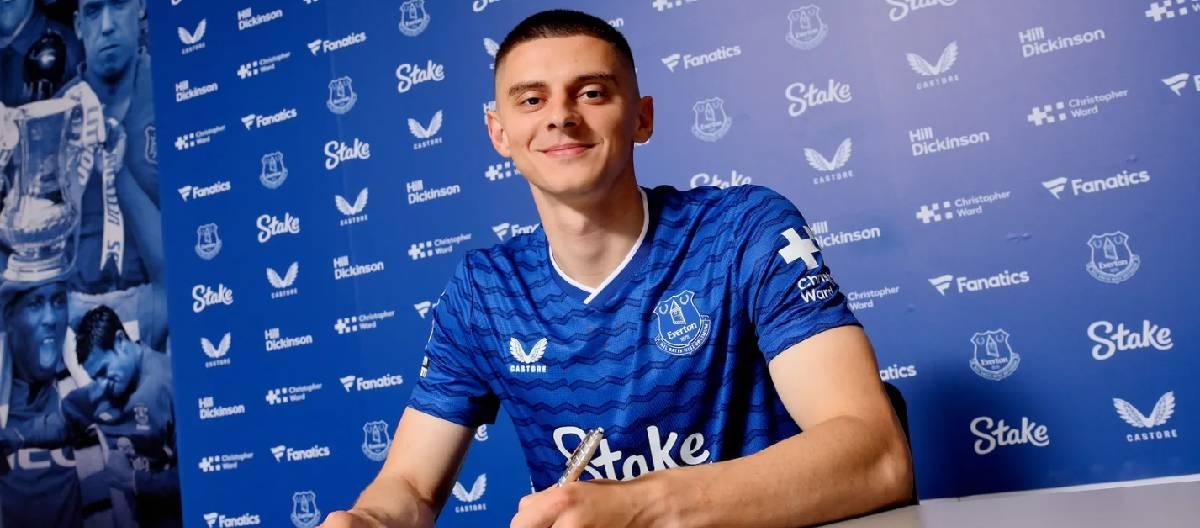 Vitaly Mikorenko has signed a contract extension with Everton, extending his contract until 2029.