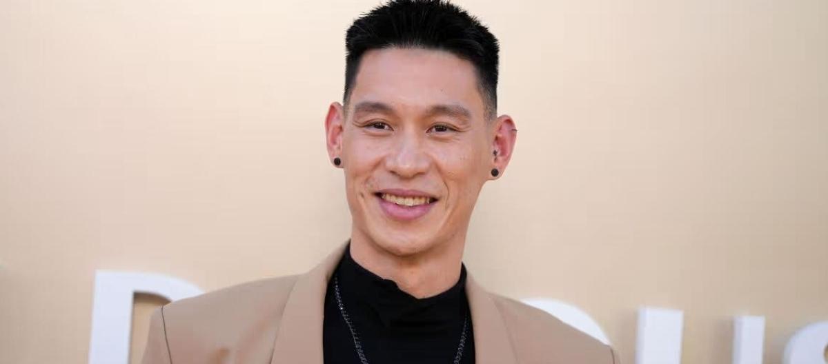 回忆起在尼克斯主场打球的感觉　林书豪：现场气氛太疯狂了