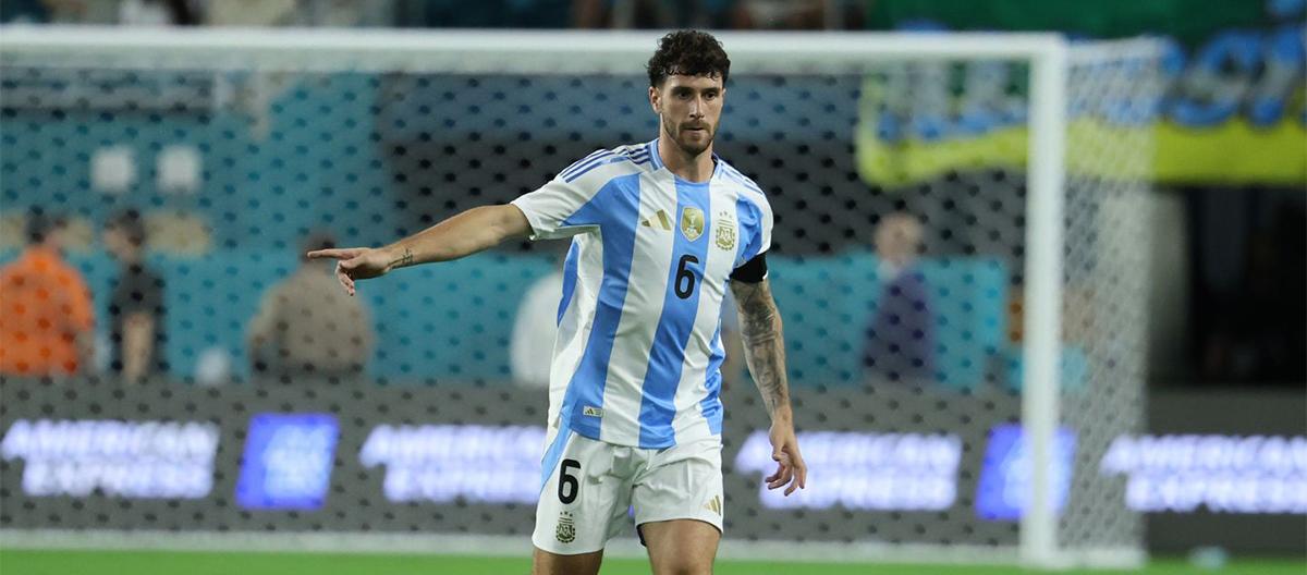 Balerdi misses World Cup due to injury; Argentina calls up Tottenham's new signing Senesi as a replacement.
