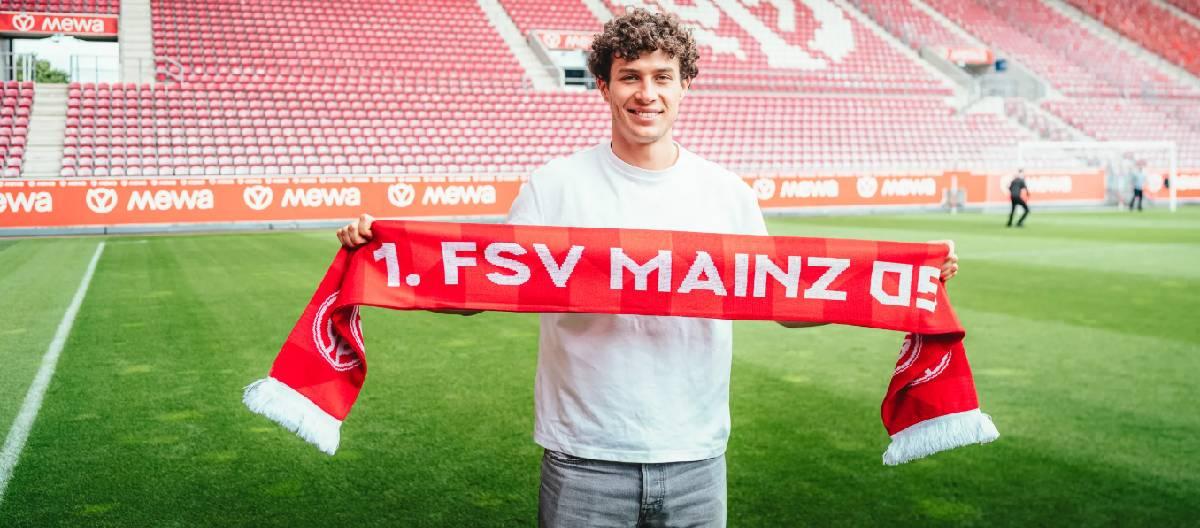 Mainz officially announced the signing of Fabio Gruber.