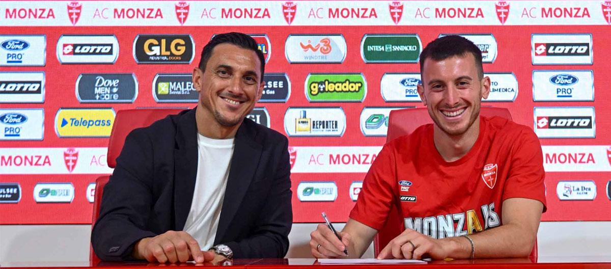 Monza completes contract extension with Italian defender Samuele Birindelli..