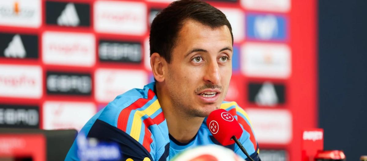 De la Fuente praised Oyarzabal as a very intelligent player.