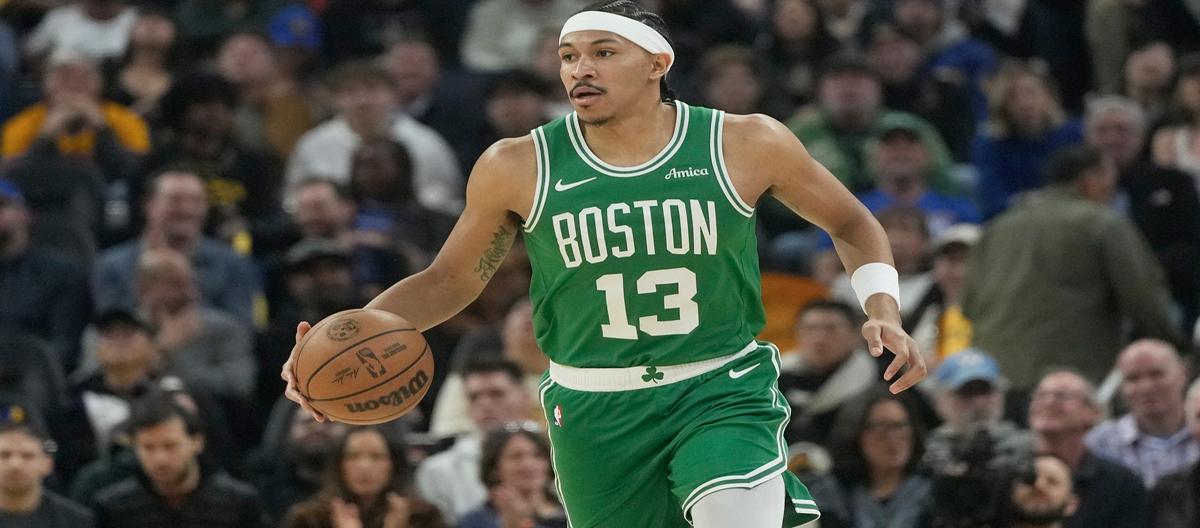 The Celtics have signed Ron Harper to a three-year, $9 million contract extension.