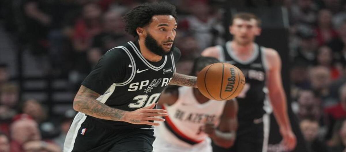 The Spurs and Jampagne reached a 3-year, $45 million contract extension agreement.