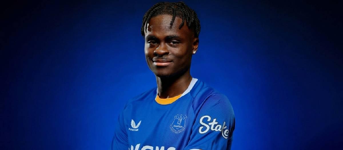 Tyreke George has officially joined Everton and signed a four-year contract with the club.