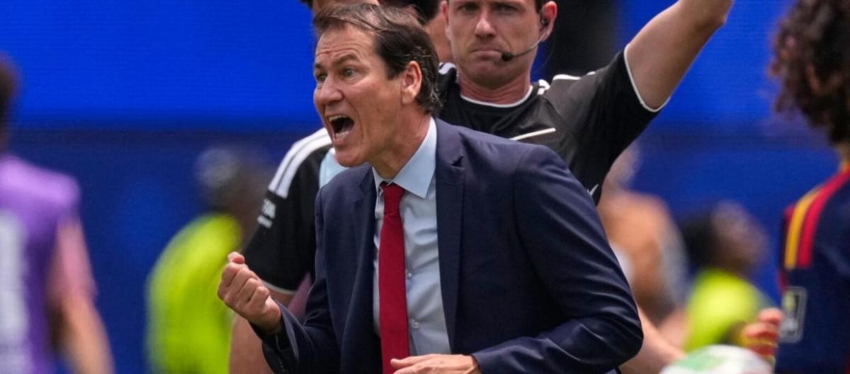 Despite being eliminated by Spain, Rudi Garcia urged Belgium not to feel ashamed.