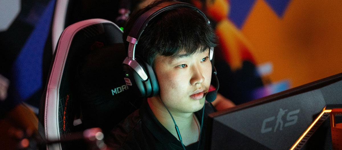 Counter Strike 2: The MongolZ benched rifler cobrazera..