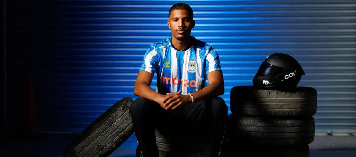 Coventry City have signed Swiss international defender Aurel Armenda.