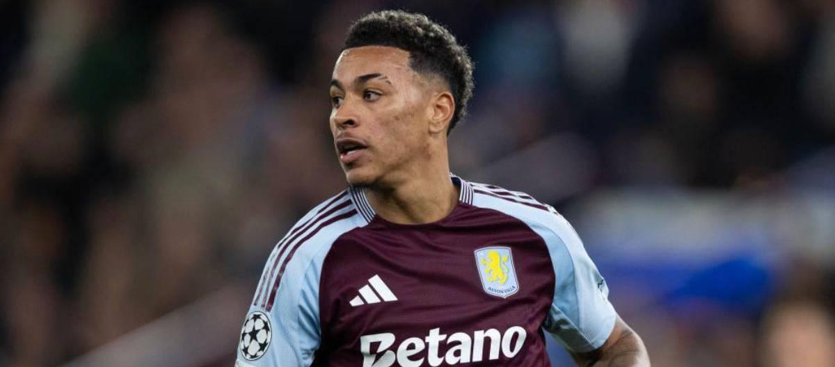 Chelsea's signing of Aston Villa midfielder Brendan Rodgers sets a new record for the highest transfer fee for an English player.
