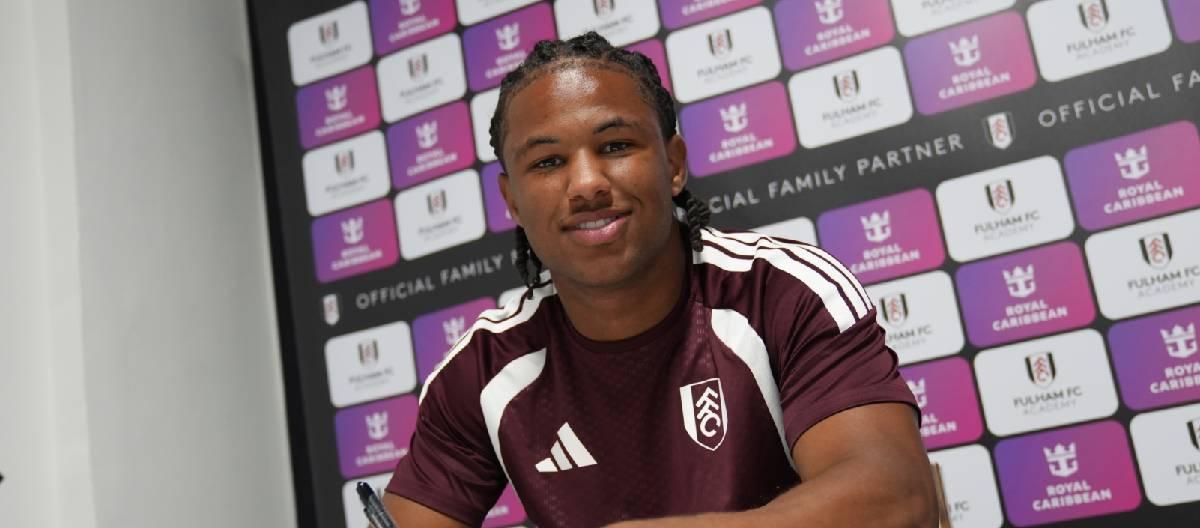 Samuel Amissa has officially renewed his contract with Fulham, signing a three-year deal.