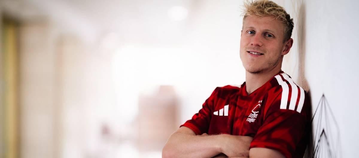 Nottingham Forest have announced the official signing of Xavier Schlager to the team on a two-year contract.