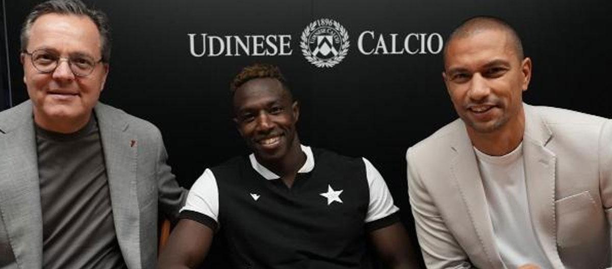 Udinese completes contract extension with Ivorian international full-back Hassane Kamara..