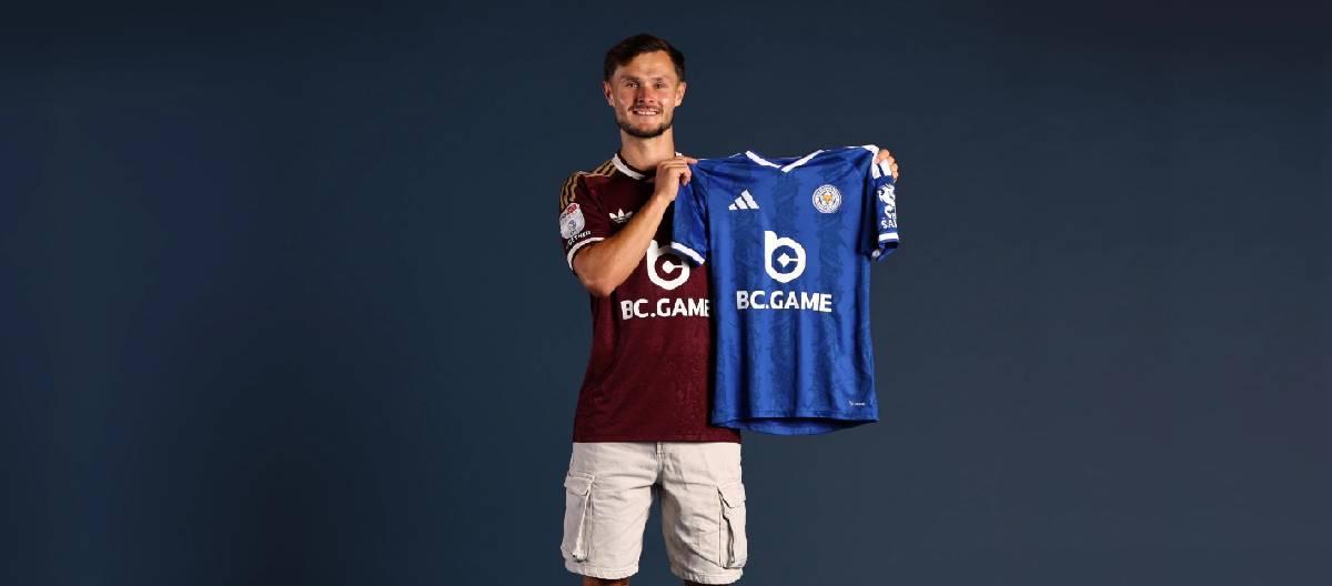 Leicester City have announced the signing of Liam Cullen, with both sides agreeing to a three-year partnership.