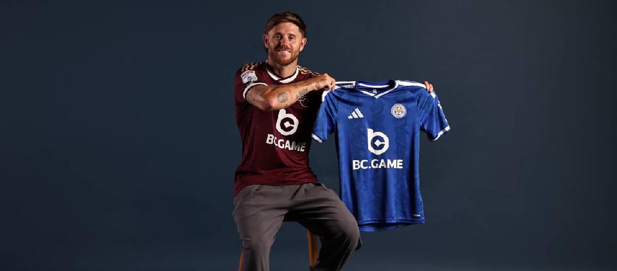 Wes Burns has officially joined Leicester City and signed a three-year contract with the club.