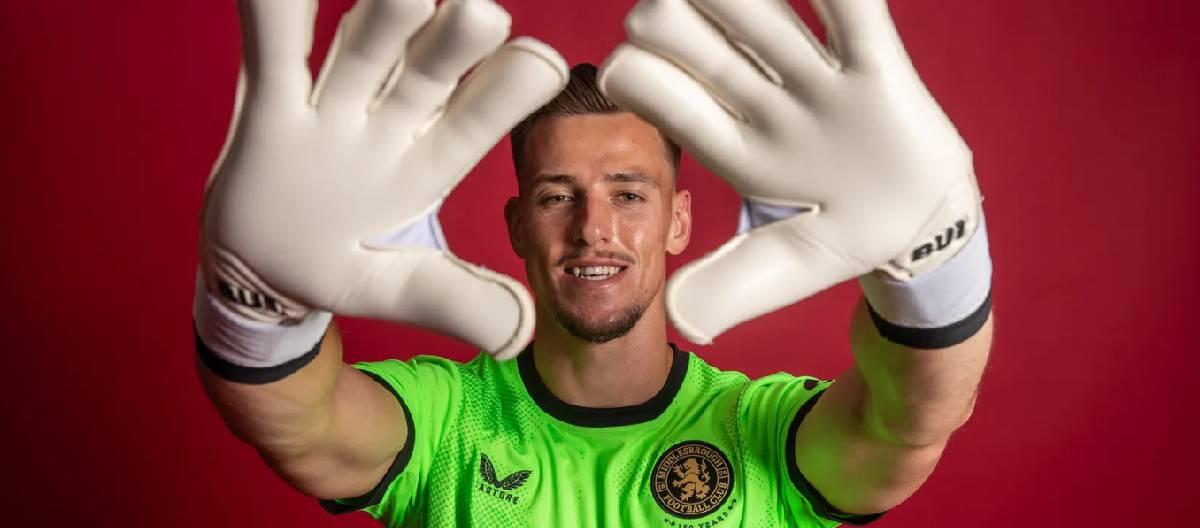 Middlesbrough have officially signed 22-year-old goalkeeper Radek Wittek.