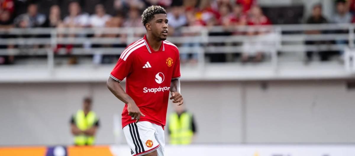 Brazilian midfielder André Santos: "Joining Manchester United feels like coming home."