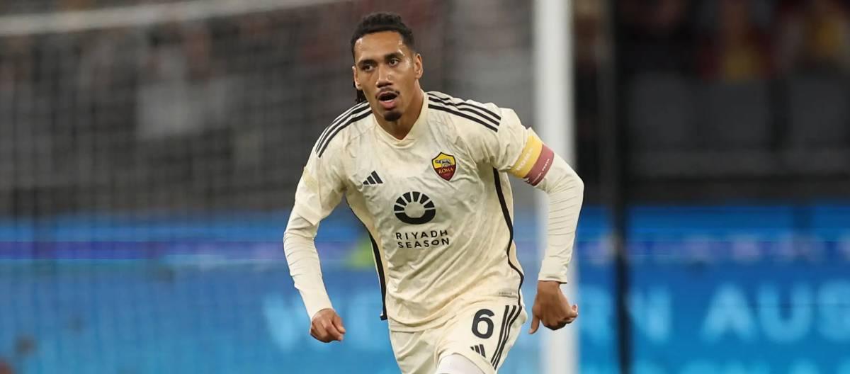 Former Manchester United defender Chris Smalling is in advanced talks to join Porto