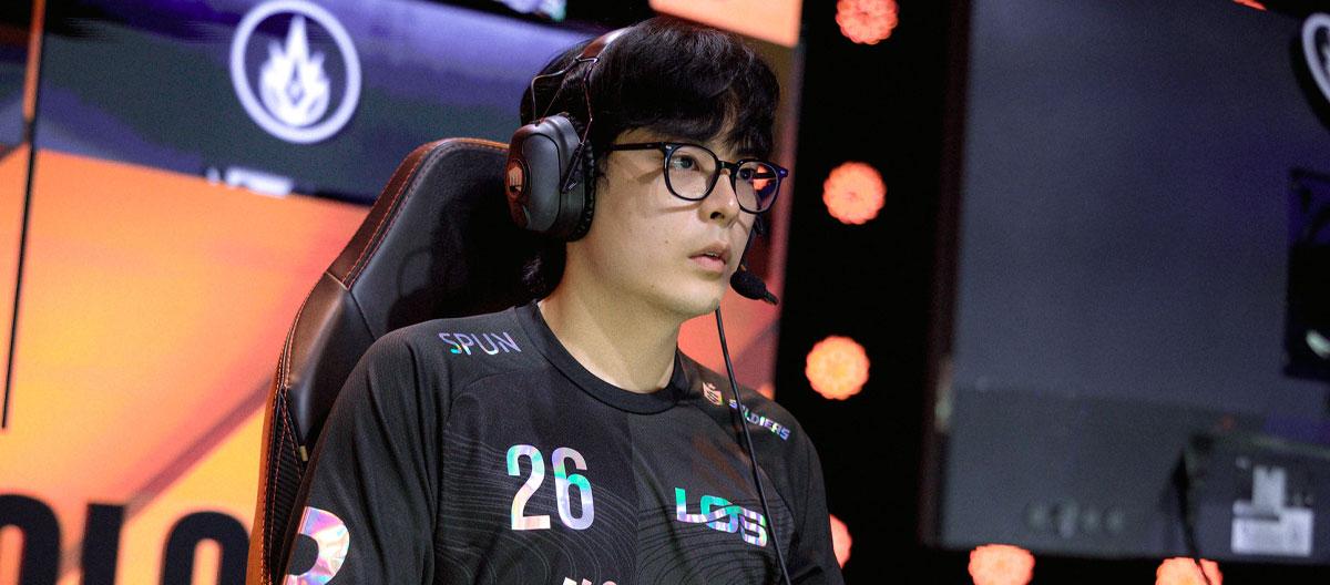 League of Legends: LØS top laner Kim Dong-min (ID: Zest) fined at least 5,000 Brazilian Reais for making an obscene gesture..