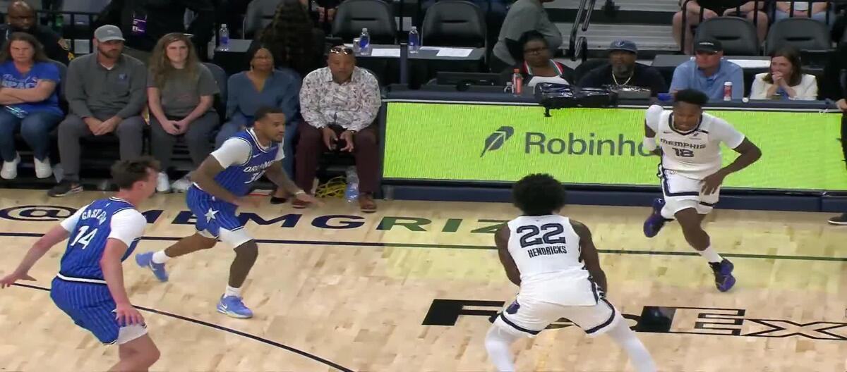 Da Silva's 19 points sealed the Magic's 122-118 victory over the Grizzlies.