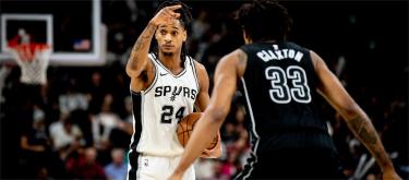 德文·瓦塞尔砍下37分　圣安东尼奥马刺127比113击败布鲁克林篮网