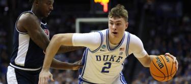 杜克大学超级新星库珀·弗拉格宣布参加NBA选秀