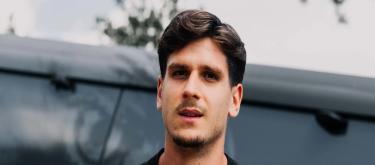 Frankfurt center forward Matanovic officially joins Freiburg and will wear the No. 31 jersey