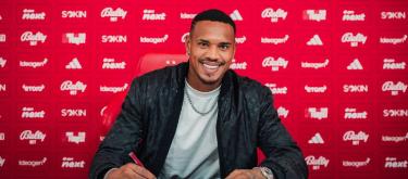 Nottingham Forest have announced the signing of John Victor on a three-year contract.