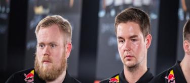 Astralis officially announced that it has parted ways with device and Magisk, and plans to recruit two international players.