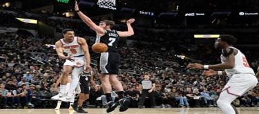 尚帕尼怒砍36分 马刺以134-132险胜尼克斯