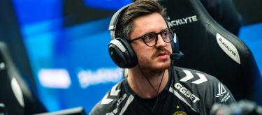 CS2：打破IEM Kraków魔咒，apEX分享赛后感受，Vitality队伍氛围愉快。