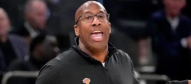 Mike Brown believes that the Knicks' defense in crucial moments was a key factor in their victory, as they defeated the 76ers again.