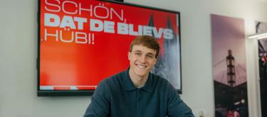 Köln completes contract extension with German defender Timo Hübers..