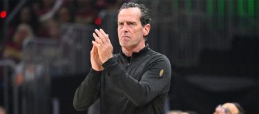 American reporter: Kenny Atkinson will continue as Cavaliers head coach next season.