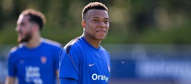 Deschamps emphasized that Mbappe's excellent overall form and the valuable experience he can bring to France.