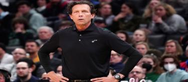 The Hawks officially announced the extension of Snyder's multi-year contract, securing him as their head coach.