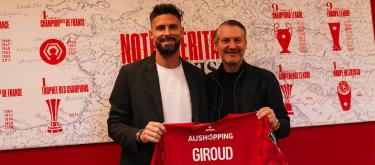 Lille have extended the contract of 39-year-old Giroud for another year, until June 2027.