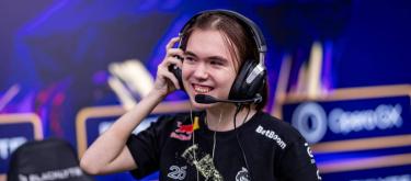 CS2 prodigy Donk showcases his exceptional Dota 2 skills.