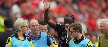 Canada midfielder Ismaël Koné expected to be ruled out for four to five months due to fibula and tibia fractures after being injured by Qatar's Assem Madibo..