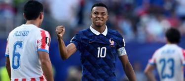 World Cup – Mbappe scores penalty, France defeats Paraguay 1-0