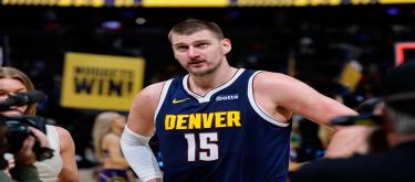 Jokic postpones contract extension plans with the Nuggets, expected to sign a new contract next summer.