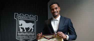 Toulouse striker Emerson has officially joined Ipswich Town on a five-year contract.