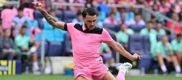 Enzo Lefebvre aims to become one of the best players in the midfield.