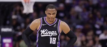 American reporter: The Kings are interested in bringing Westbrook back, and Oladipo is also under consideration.
