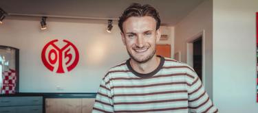 Mainz 05 officially triggered Como defender Stefan Posch's buy-out clause..